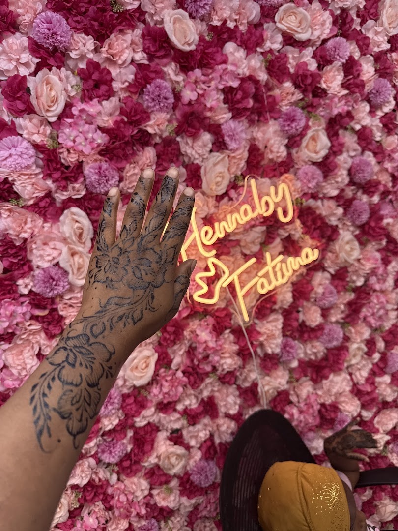 Mehndi Design on Hand